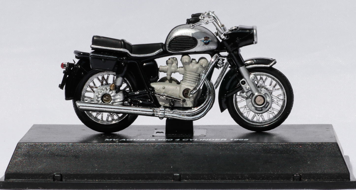 Newray 1-32 MV Agusta 600